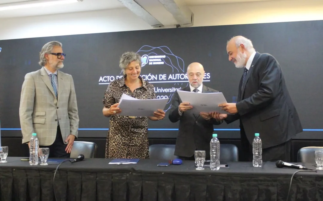 Alejandro Robba y Patricia Rosemberg asumieron como Rector y Vicerrectora en la UNM