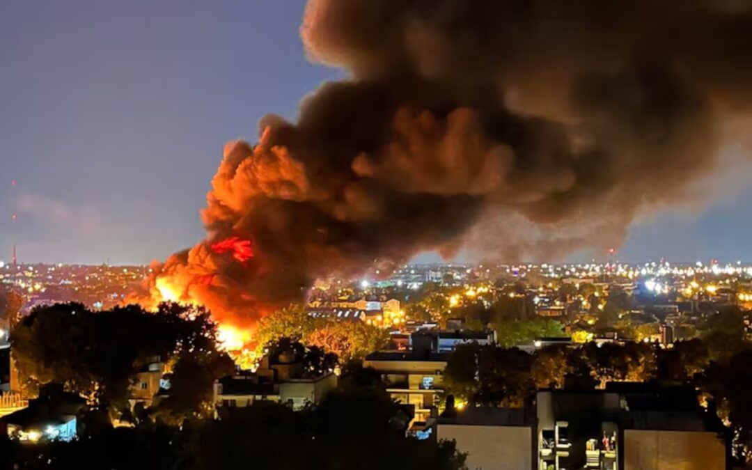 Incendio y explosión en la fábrica de Otowil, en San Fernando