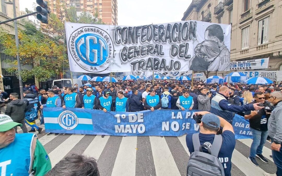 La CGT marcha hoy a Plaza de Mayo: paro, reforma laboral y la amenaza de un nuevo paro general